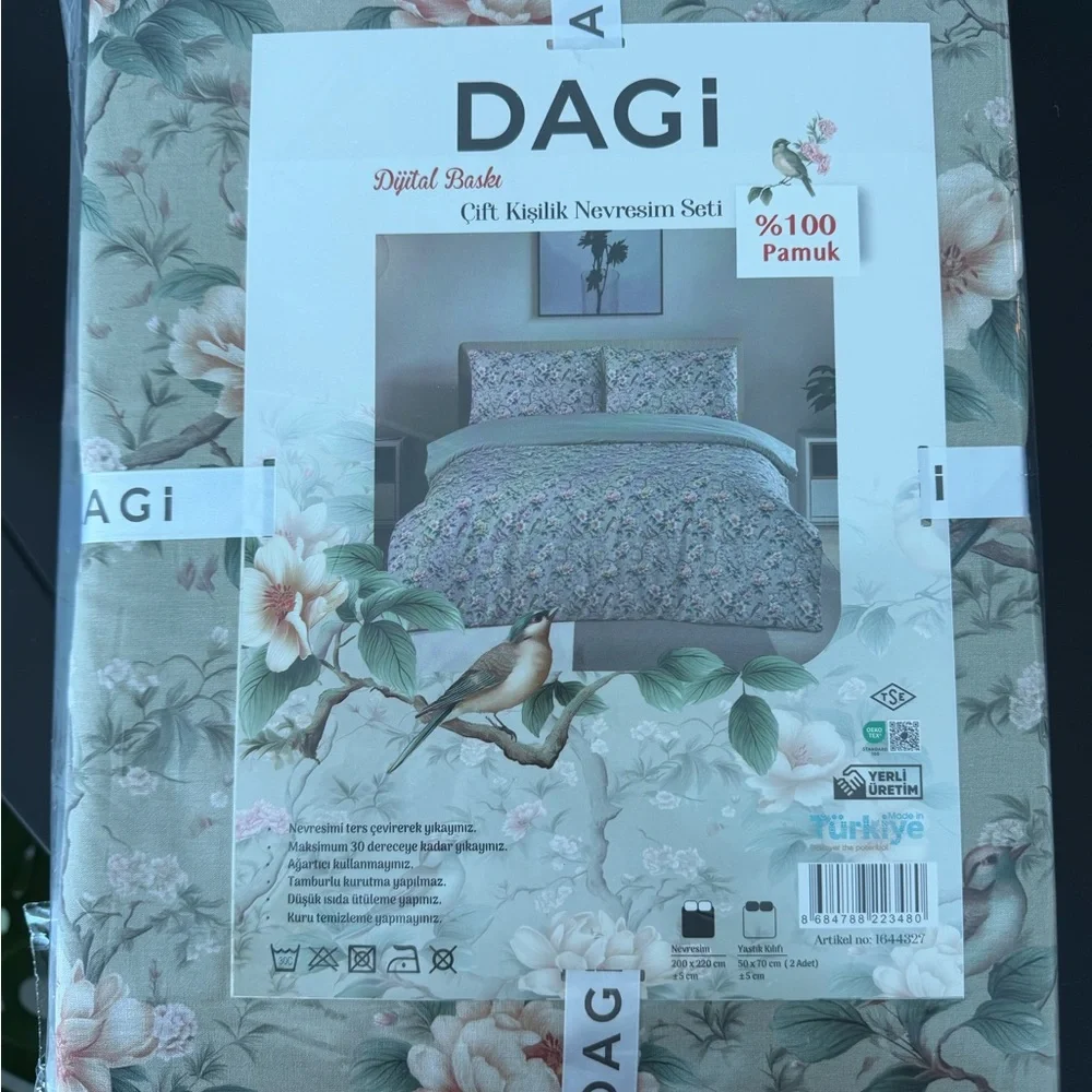 Brand new. 100 cotton. King size. Floral Bedding Set - Cream